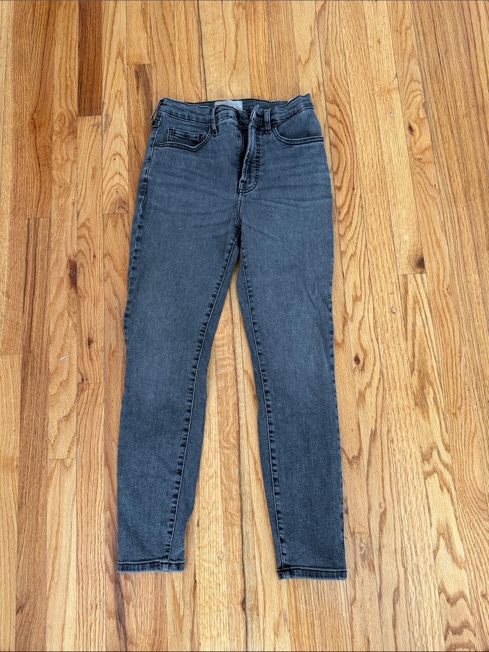 Everlane Women's Skinny Jeans — Washed Charcoal